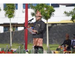 Penjabat Bupati Mesuji Sulpakar Jadi Inspektur Upacara Hari Jadi ke 60  Provinsi Lampung HUT Satpo PP ke 74 dan HUT ke 62 Satlinmas Tahun  2024