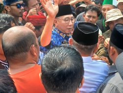 Menolak Dialog dengan Gubernur, Pendemo Lakukan Kericuhan