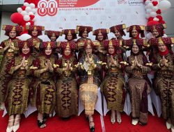 Upacara HUT RI ke-80 di Bank Lampung, IKBL Kenakan Sanggul Mighul