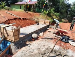 Pemdes Tanjung Aur Bagun Pelat Deker Tingkatkan Infrastruktur Melalui Dana Desa