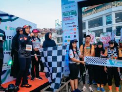 Purnama Wulan Sari Lepas Peserta Charity Run For Palestina