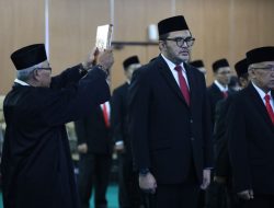 Pelantikan dan Pengambilan Sumpah Pejabat Bapperida, Sekda Tegaskan Penguatan Perencanaan Berbasis Riset dan Inovasi