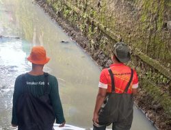 DLH Kota Bekasi Telusuri Bau Menyengat di Sepanjang Saluran Jatiasih hingga Galaxy, Bekasi Selatan