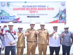 Penguatan Ekonomi Masyarakat Pesisir,  Wabup Pesawaran Hadiri Ground Breaking Pembangunan Kampung Nelayan di Desa Durian