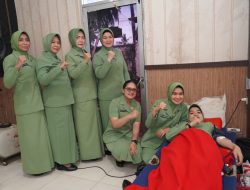 ”Setetes Darah, Sejuta Harapan”: Persit KCK Koorcabrem 043 Himpun 150 Kantong Darah di HUT ke-80