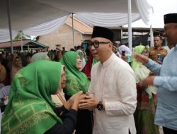 Gubernur Rahmat Mirzani Djausal dan Ibu Purnama Wulan Sari Safari Ramadan di Lampung Tengah