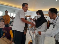 Bantuan ATENSI Kemensos RI Disalurkan untuk 303 Warga Pesawaran Penerima Manfaat