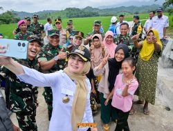 Bupati Nanda Dampingi Wasev Panglima TNI Tinjau TMMD Ke-127 Kodim 0421/Lampung Selatan