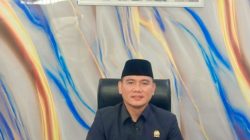 Waka Satu DPRD Ajak Masyarakat Belanja Di Pasar Murah Yang Di Sengara Kan Pemda Kaur