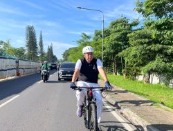 Gunakan Sepeda ke Kantor, Walikota Bekasi Pantau WFH dan Dorong Efisiensi Energi