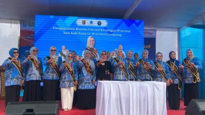 Pengukuhan Bunda Literasi Keuangan tingkat provinsi, kabupaten dan kota di Provinsi Lampung, perkuat gerakan edukasi keuangan bagi masyarakat